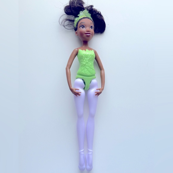 11โ Disney Princess Tiana Ballerina Doll with Articulated Joints - Picture 1 of 7